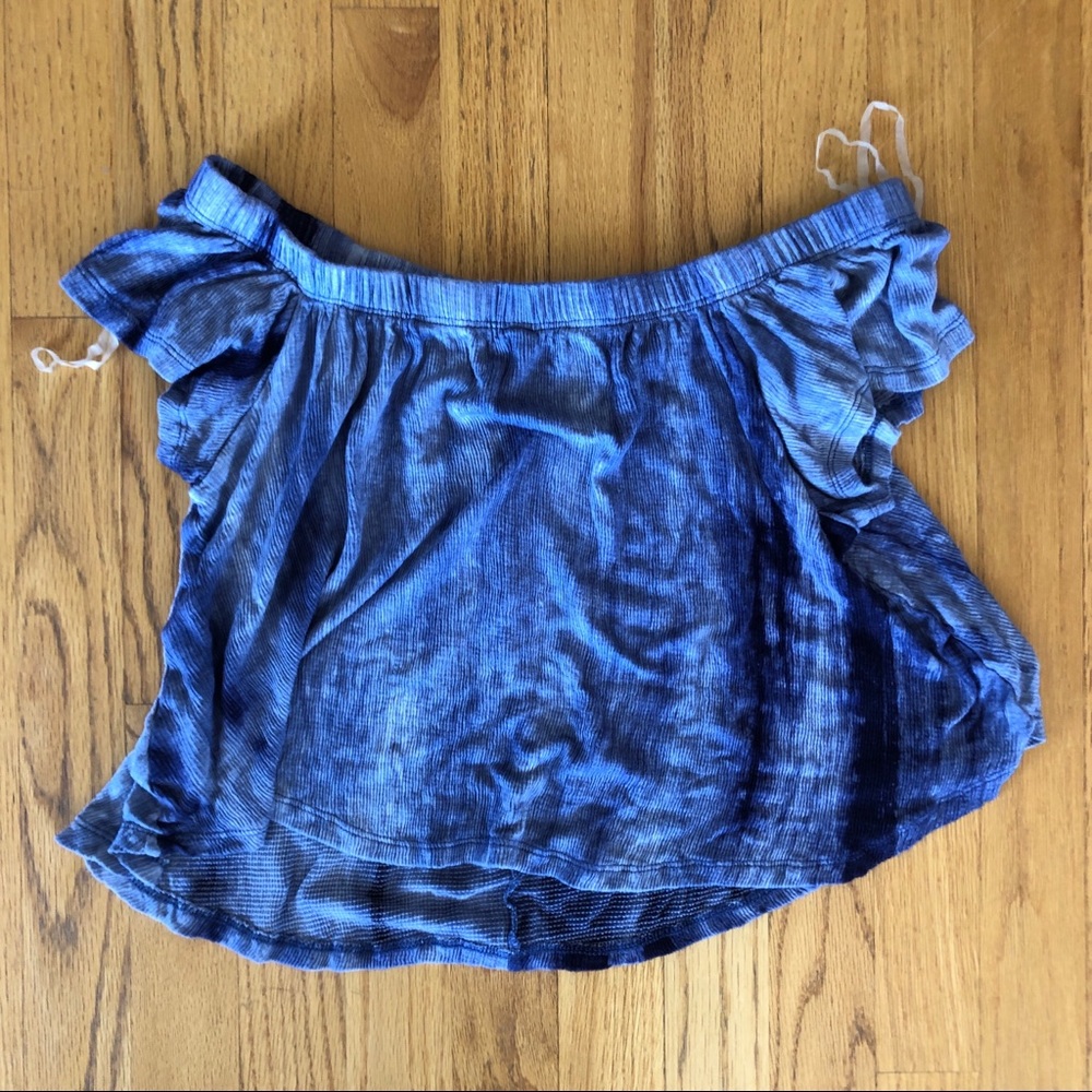 Off the shoulder flowy shirt